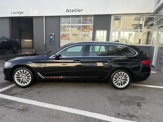 BMW 520d xDrive paddles Touring
