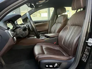 BMW 520d xDrive paddles Touring