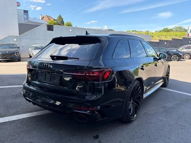 Audi RS4 Avant 2.9 V6 TFSI quattro T-Tronic