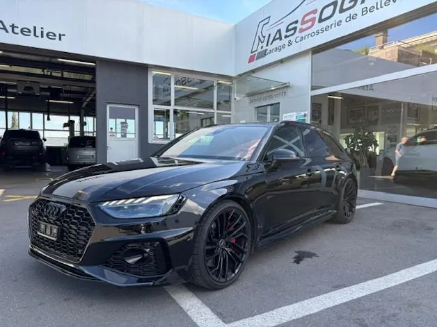 Audi RS4 Avant 2.9 V6 TFSI quattro T-Tronic