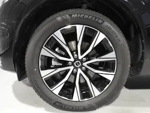 VOLVO XC60 2.0 B5 MH Plus Dark AWD