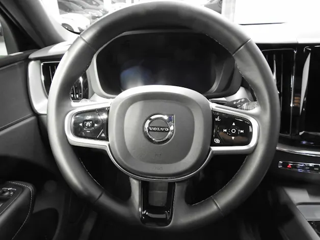 Volvo XC60 2.0 B5 MH Plus Dark AWD