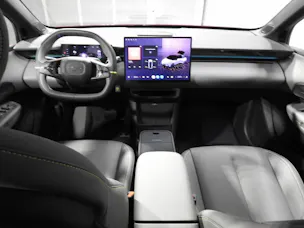 Lynk & Co 02