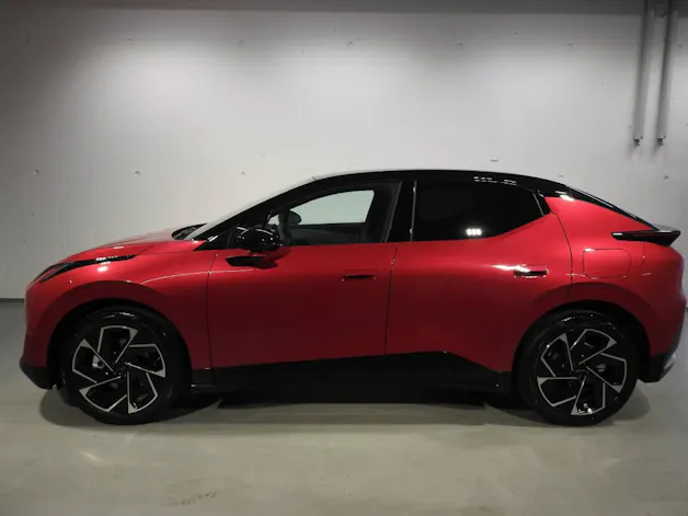 Lynk & Co 02