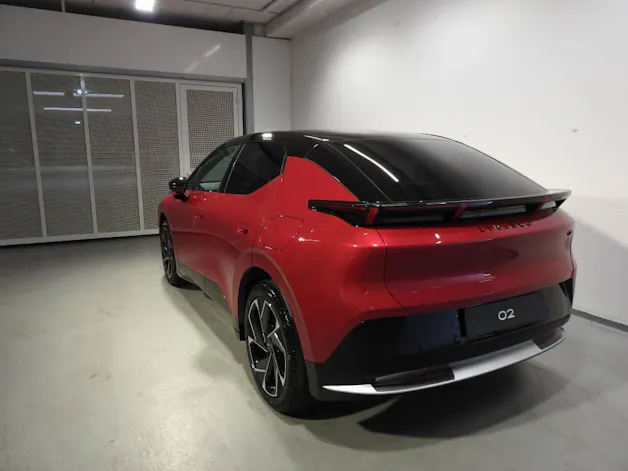 Lynk & Co 02