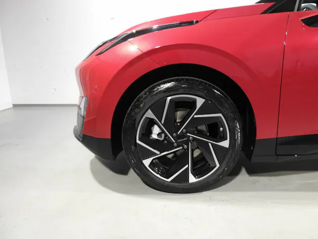 Lynk & Co 02