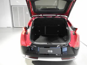 Lynk & Co 02