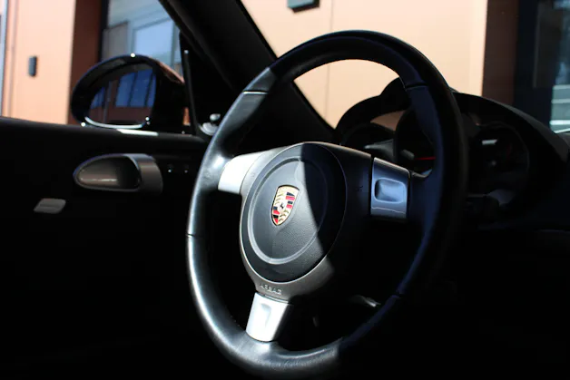 Porsche Cayman 2.9