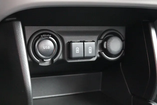 Suzuki Swift 1.2 Tradizio Hybrid CVT - "Taxe Autom - CHF 36.- * Garantie 5 ans * Apple Car Play * Caméra * Keyless"