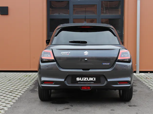 Suzuki Swift 1.2 Tradizio Hybrid CVT - "Taxe Autom - CHF 36.- * Garantie 5 ans * Apple Car Play * Caméra * Keyless"