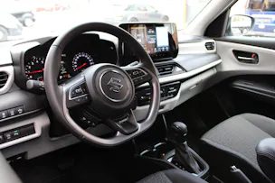 Suzuki Swift 1.2 Tradizio Hybrid CVT - "Taxe Autom - CHF 36.- * Garantie 5 ans * Apple Car Play * Caméra * Keyless"