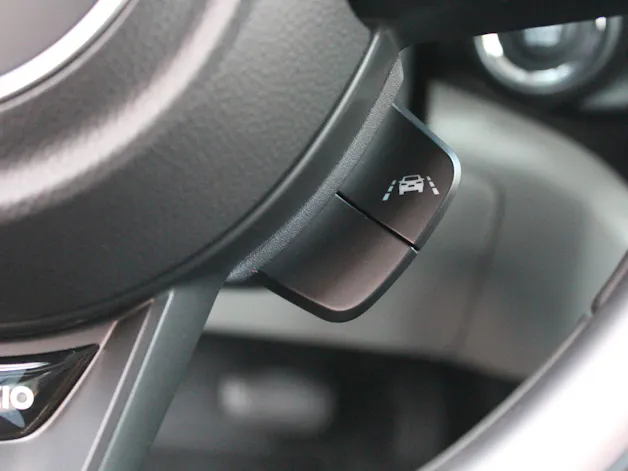 Suzuki Swift 1.2 Tradizio Hybrid CVT - "Taxe Autom - CHF 36.- * Garantie 5 ans * Apple Car Play * Caméra * Keyless"
