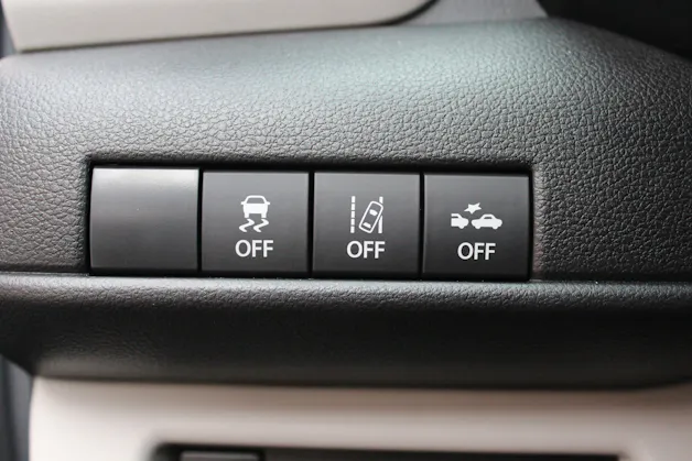 Suzuki Swift 1.2 Tradizio Hybrid CVT - "Taxe Autom - CHF 36.- * Garantie 5 ans * Apple Car Play * Caméra * Keyless"