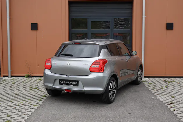 Suzuki Swift 1.0 12V Compact Top Automatic - "CH Auto * Keyless * GPS * Caméra * Apple Car Play * Temp. Adapt"