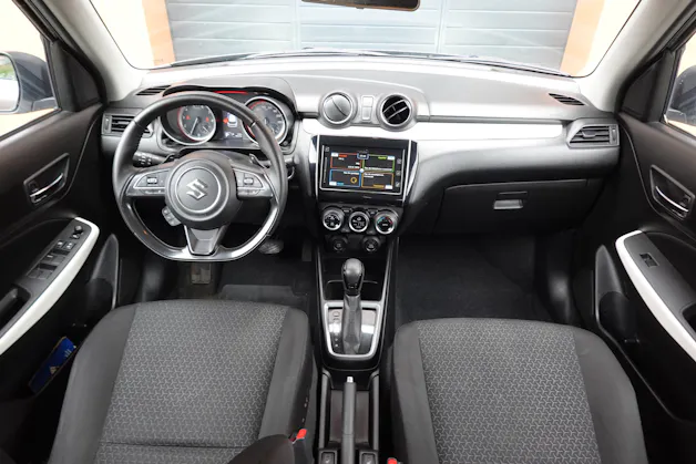 Suzuki Swift 1.0 12V Compact Top Automatic - "CH Auto * Keyless * GPS * Caméra * Apple Car Play * Temp. Adapt"
