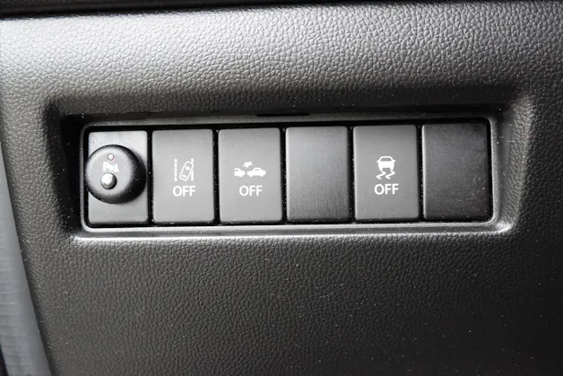 Suzuki Swift 1.0 12V Compact Top Automatic - "CH Auto * Keyless * GPS * Caméra * Apple Car Play * Temp. Adapt"