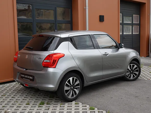 Suzuki Swift 1.0 12V Compact Top Automatic - "CH Auto * Keyless * GPS * Caméra * Apple Car Play * Temp. Adapt"
