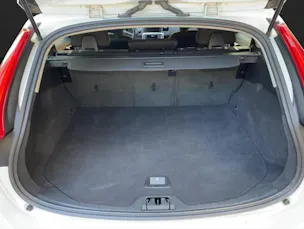 VOLVO V60 D4 Kinetic Geartronic