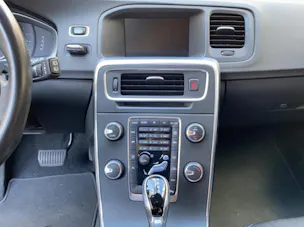 VOLVO V60 D4 Kinetic Geartronic