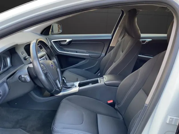 Volvo V60 D4 Kinetic Geartronic