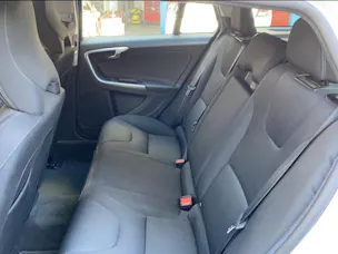 VOLVO V60 D4 Kinetic Geartronic