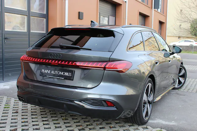 Audi A5 Sportback 40 TDI S-Line S-tronic - "Display Passager * Pack S-Line Complet * Volant coupé * Tempomat Adapt * Lumière Amb"