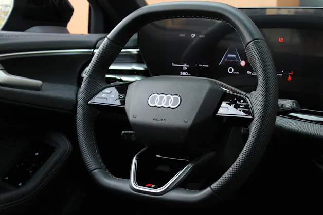 Audi A5 Sportback 40 TDI S-Line S-tronic - "Display Passager * Pack S-Line Complet * Volant coupé * Tempomat Adapt * Lumière Amb"