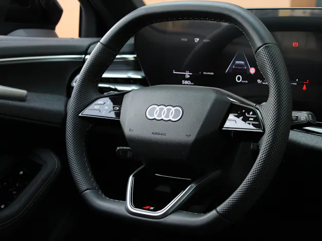 Audi A5 Sportback 40 TDI S-Line S-tronic - "Display Passager * Pack S-Line Complet * Volant coupé * Tempomat Adapt * Lumière Amb"