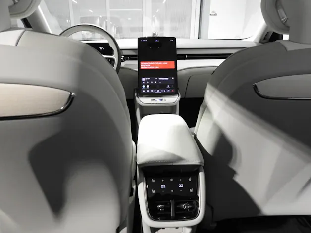 Volvo ES90 Ultra