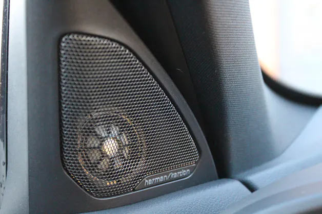 BMW 118i Pure M Sport Steptronic - "Jantes 19' * Toit Ouvrant * Harman & Kardon * Head-Up Display"