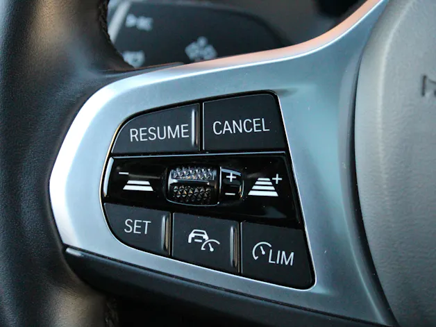 BMW 118i Pure M Sport Steptronic - "Jantes 19' * Toit Ouvrant * Harman & Kardon * Head-Up Display"