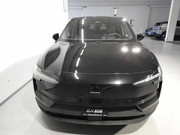 Volvo EX 30 E60 Plus Swiss Black Edition