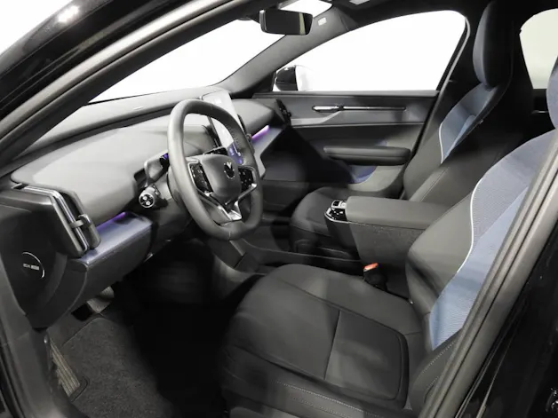 Volvo EX 30 E60 Plus Swiss Black Edition