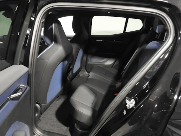 Volvo EX 30 E60 Plus Swiss Black Edition