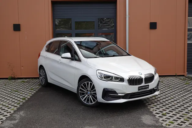 BMW 225xe iPerformance Active Tourer " * Véhicule CH * Caméra + Capteurs * Hayon électrique * Tempomat * Phares automatiques "