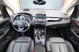 BMW 225xe iPerformance Active Tourer " * Véhicule CH * Caméra + Capteurs * Hayon électrique * Tempomat * Phares automatiques "