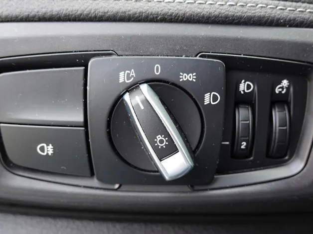 BMW 225xe iPerformance Active Tourer " * Véhicule CH * Caméra + Capteurs * Hayon électrique * Tempomat * Phares automatiques "