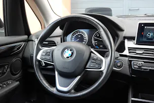 BMW 225xe iPerformance Active Tourer " * Véhicule CH * Caméra + Capteurs * Hayon électrique * Tempomat * Phares automatiques "
