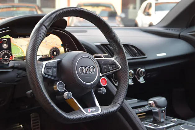 Audi R8 Spyder 5.2 S-Tronic Quattro - "Sans FAP / Bang & Olufsen / Echappement Sport / Caméra de Recul"