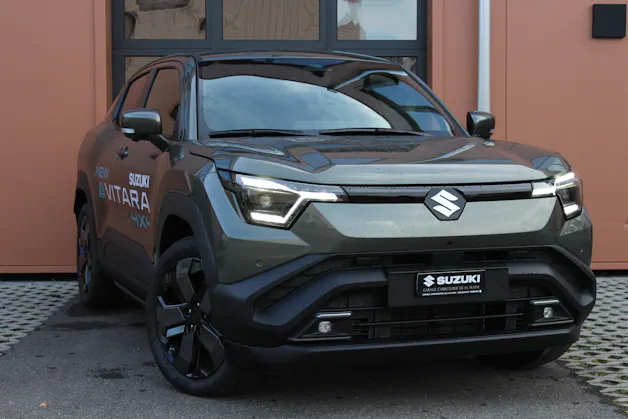 Suzuki e-Vitara 61kWh Compact Top 4x4 - "CH Fahrzeug * 4X4 * Grosse Autonomie * Toit Ouvrant"