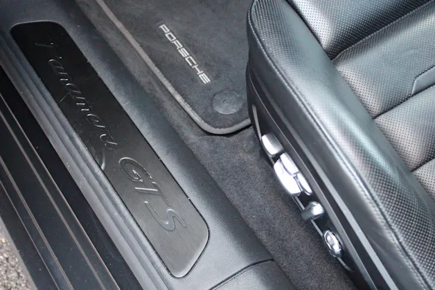 Porsche Panamera GTS Sport Turismo PDK - "CH Fahrzeug * Toit Pano * Sport Chrono * Echap. Sport * Toutes Roues Directr. * Caméra 360'"