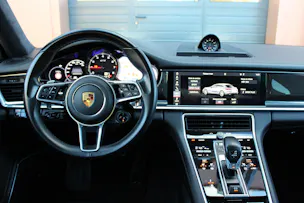 PORSCHE Panamera GTS Sport Turismo PDK - "CH Fahrzeug * Toit Pano * Sport Chrono * Echap. Sport * Toutes Roues Directr. * Caméra 360'"