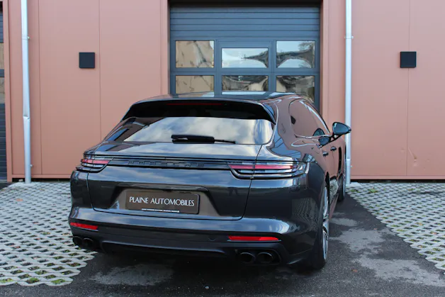 Porsche Panamera GTS Sport Turismo PDK - "CH Fahrzeug * Toit Pano * Sport Chrono * Echap. Sport * Toutes Roues Directr. * Caméra 360'"