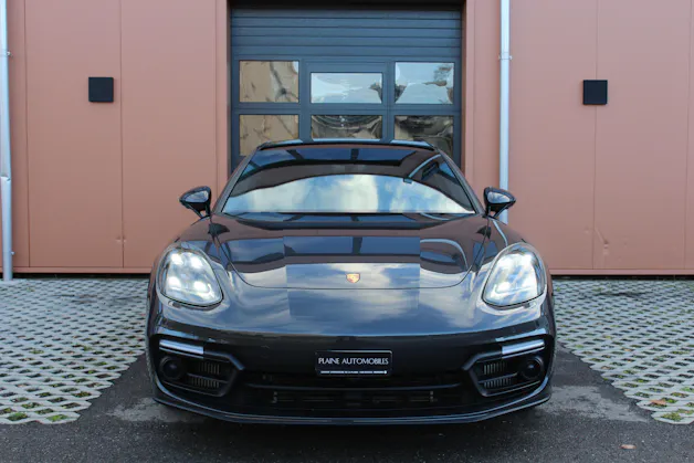 Porsche Panamera GTS Sport Turismo PDK - "CH Fahrzeug * Toit Pano * Sport Chrono * Echap. Sport * Toutes Roues Directr. * Caméra 360'"