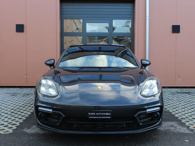 Porsche Panamera GTS Sport Turismo PDK - "CH Fahrzeug * Toit Pano * Sport Chrono * Echap. Sport * Toutes Roues Directr. * Caméra 360'"