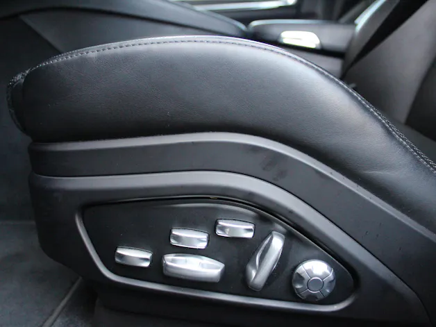 Porsche Panamera GTS Sport Turismo PDK - "CH Fahrzeug * Toit Pano * Sport Chrono * Echap. Sport * Toutes Roues Directr. * Caméra 360'"