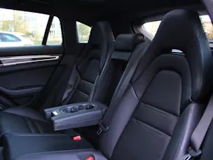 PORSCHE Panamera GTS Sport Turismo PDK - "CH Fahrzeug * Toit Pano * Sport Chrono * Echap. Sport * Toutes Roues Directr. * Caméra 360'"