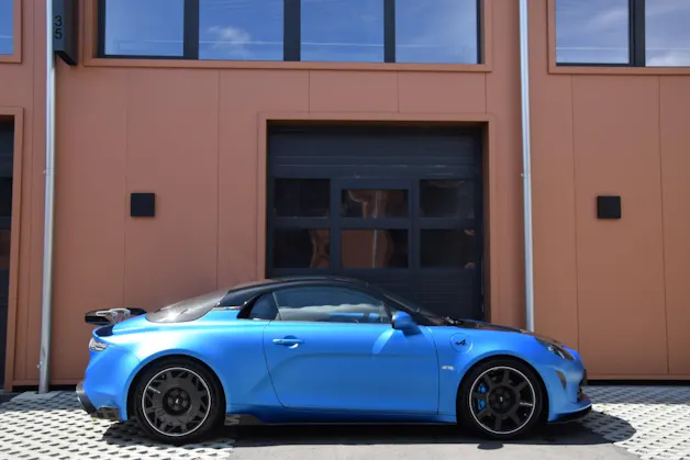 Alpine A110 R - "Bleu Matt * Etrier Bleu * Pack Service inclus gratuit"