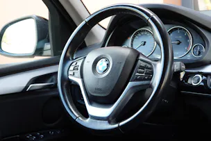 BMW X5 xDrive 25d * Camera recul * intérieur cuir * jantes 19 pouces * sièges chauffants * sièges électriques *