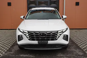 HYUNDAI Tucson 1.6 TGDI HEV Amplia 4WD - "CH Auto * 8 Roues * Caméra * Trempomat Adaptitif"